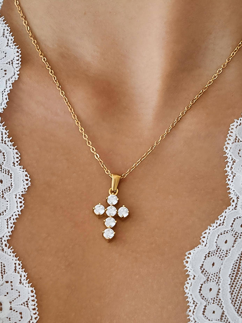 Raimon  Cross Necklace: Yellow Gold