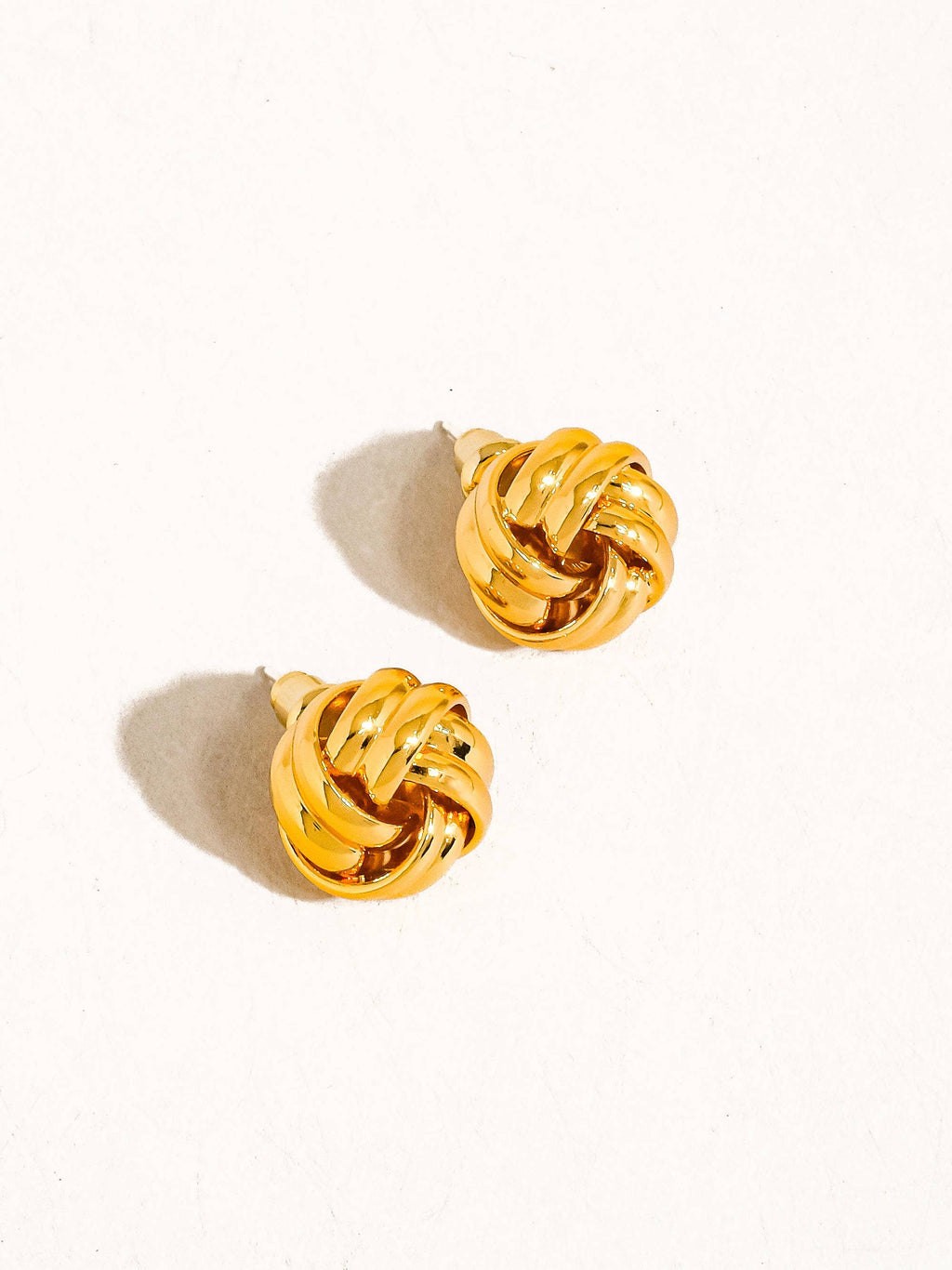 Alix Weaved Classic Studs: Yellow Gold