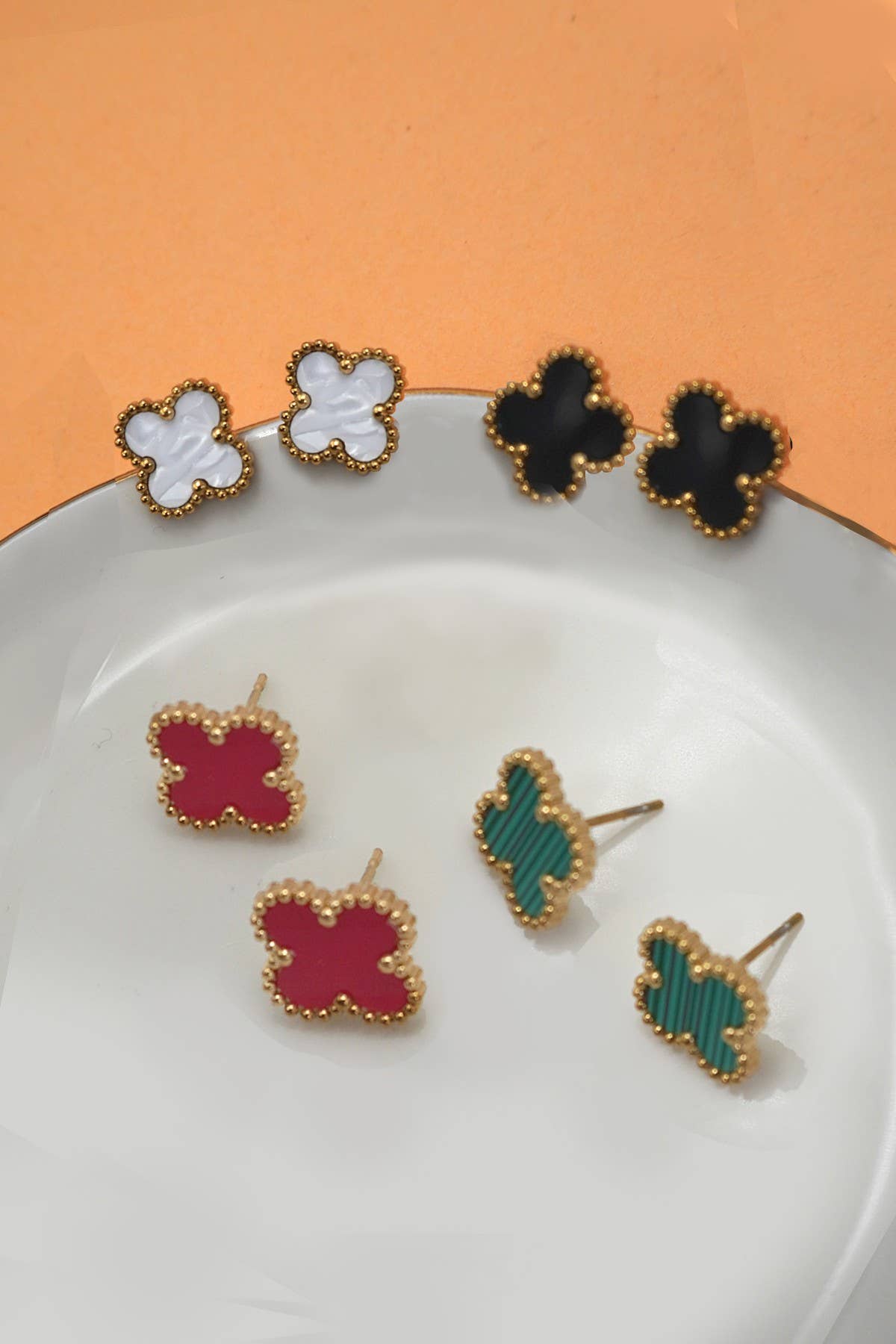 VINTAGE CLOVER  STUD EARRINGS